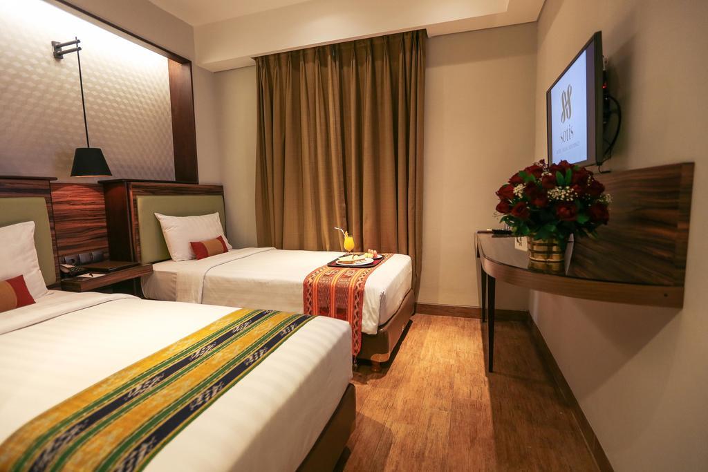 Sotis Hotel Jakarta Exterior photo