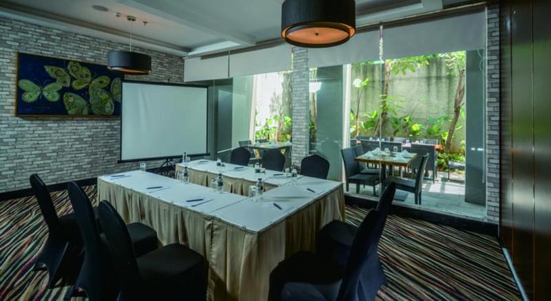 Sotis Hotel Jakarta Exterior photo